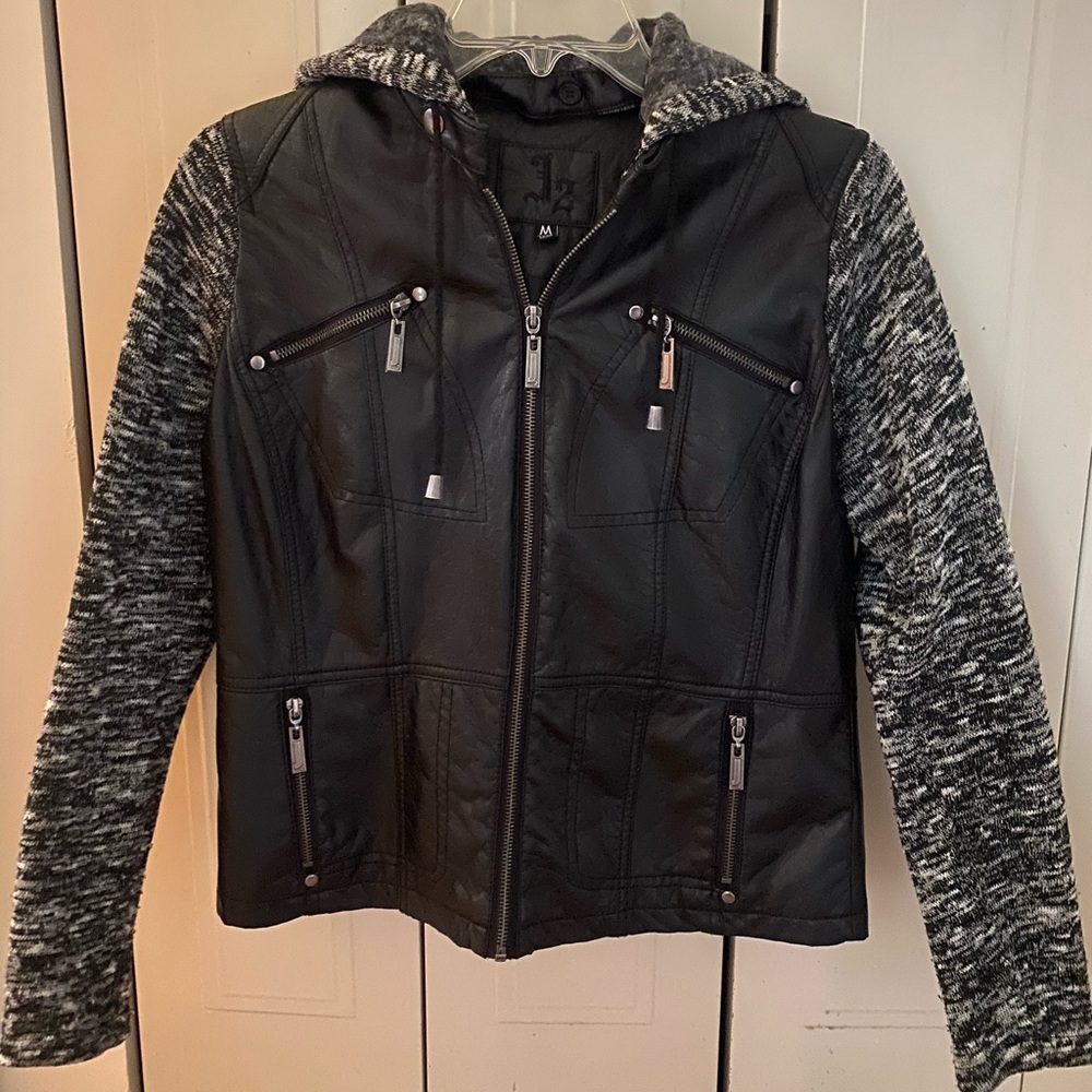 Black Leather Jacket 🖤